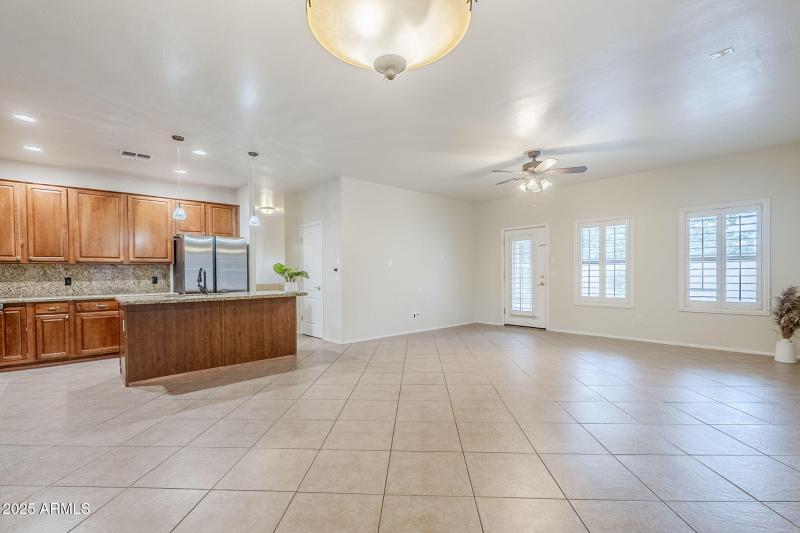 9-web-or-mls-Claxton-9