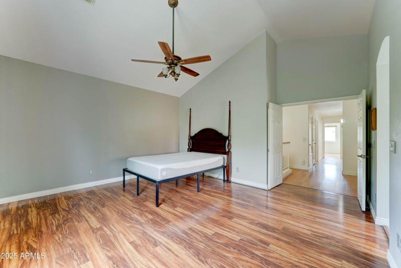 3450 E Glenhaven Dr-19