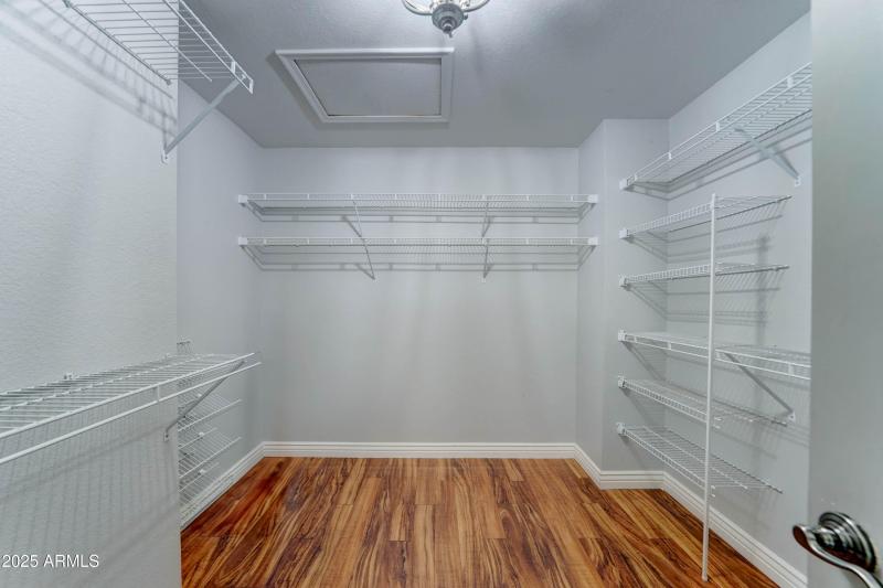 3450 E Glenhaven Dr-23