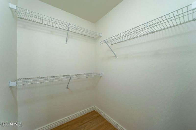 3450 E Glenhaven Dr-26