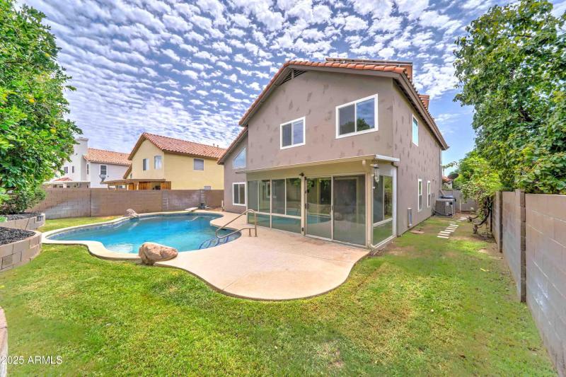 3450 E Glenhaven Dr-40