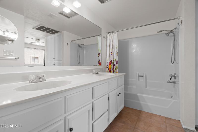 222 W Brown Rd #36 (17 of 21)