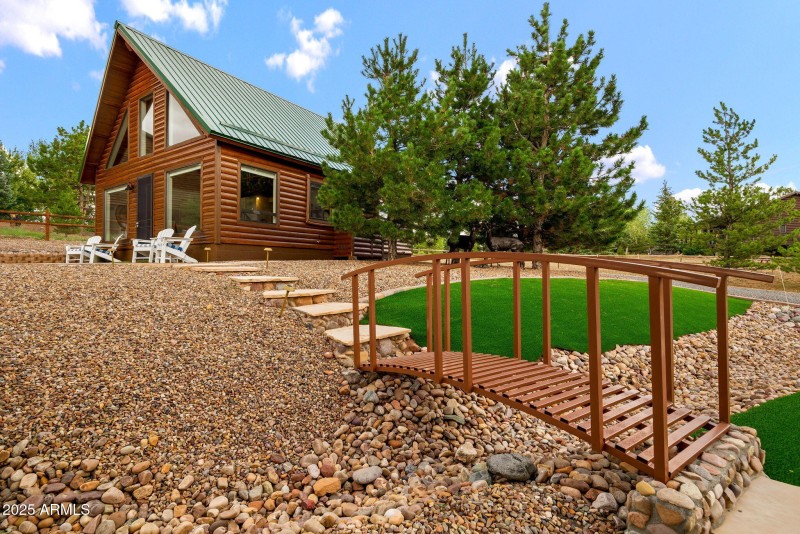 BRIDGE TO GUEST HOUSE