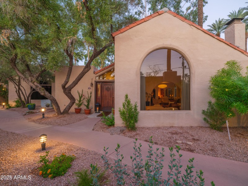 Listings_4540_N_44thSt_Unit21_Images-4