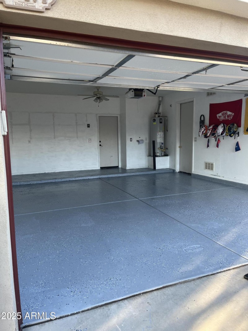 F97312A0-E899-4ACD-B250-013A3A97E316