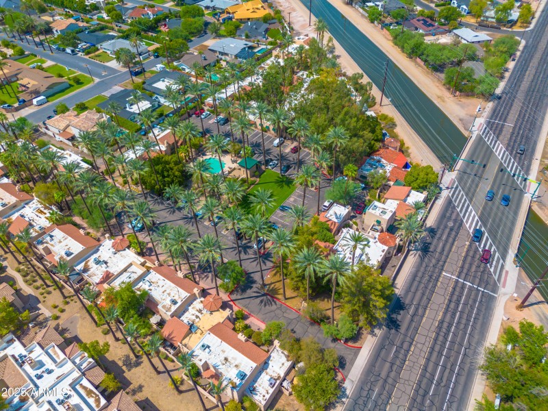 Listings_4540_N_44thSt_Unit21_Images-49