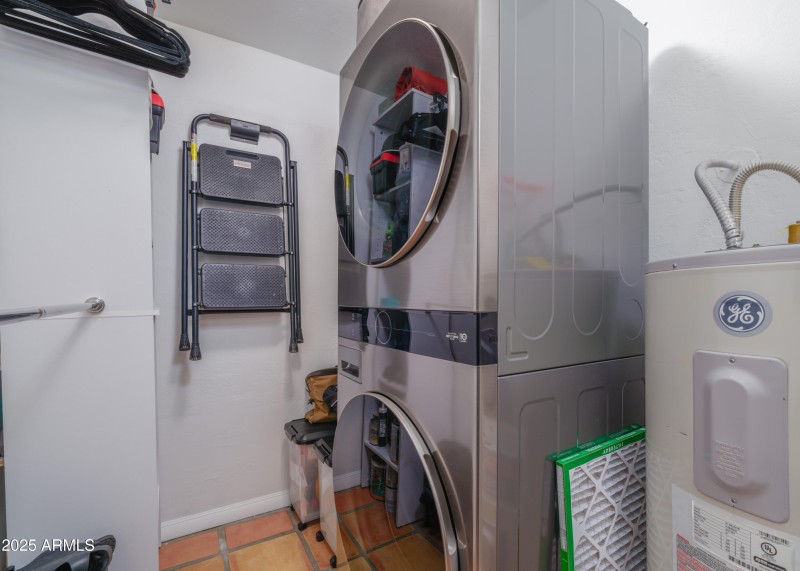 Listings_4540_N_44thSt_Unit21_Images-38