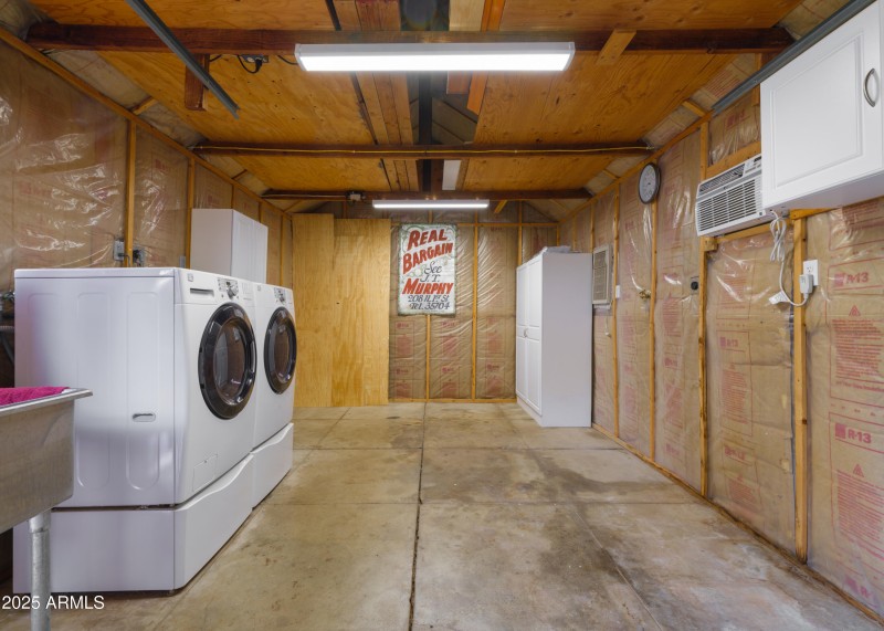 Insulated and Air Conditioned Garage