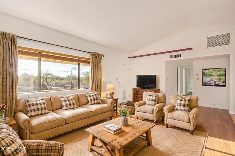 V Staged Living Room - Farmhouse - 2