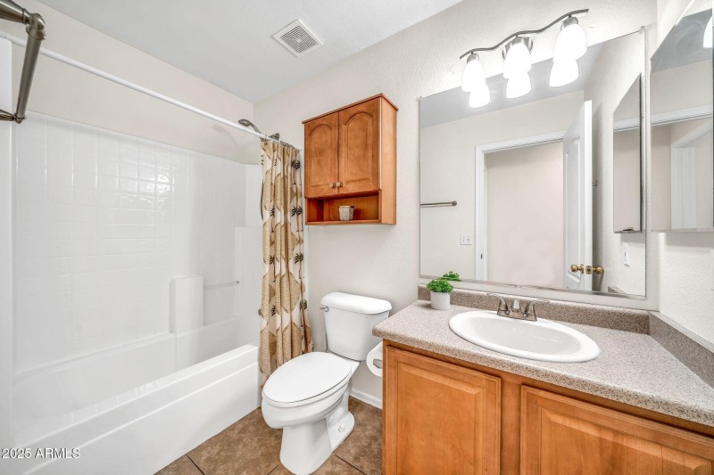 7500 E Deer Valley Rd-25