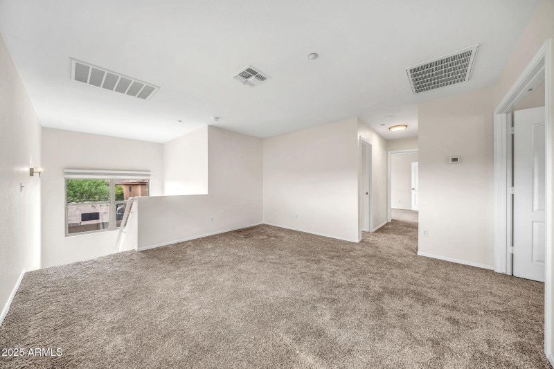 7500 E Deer Valley Rd-31