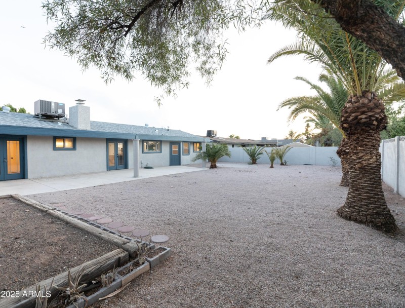 jkp-2252EDartmouth-20