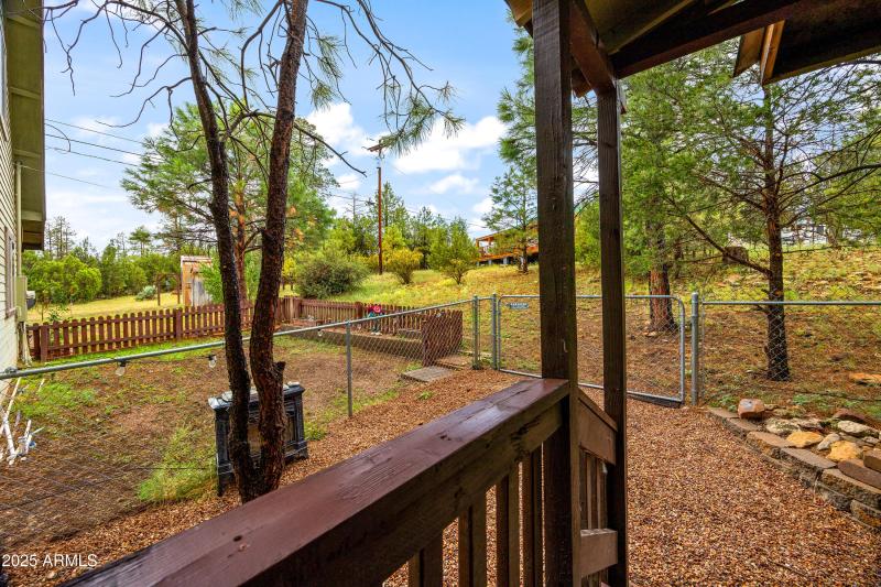 2003 Little Doe Trail, Overgaard, AZ-Cab