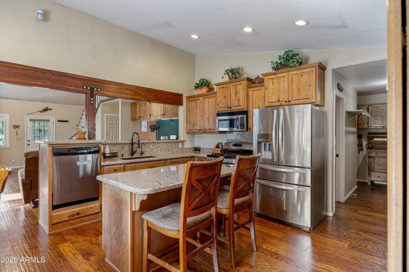 2003 Little Doe Trail, Overgaard, AZ-Cab