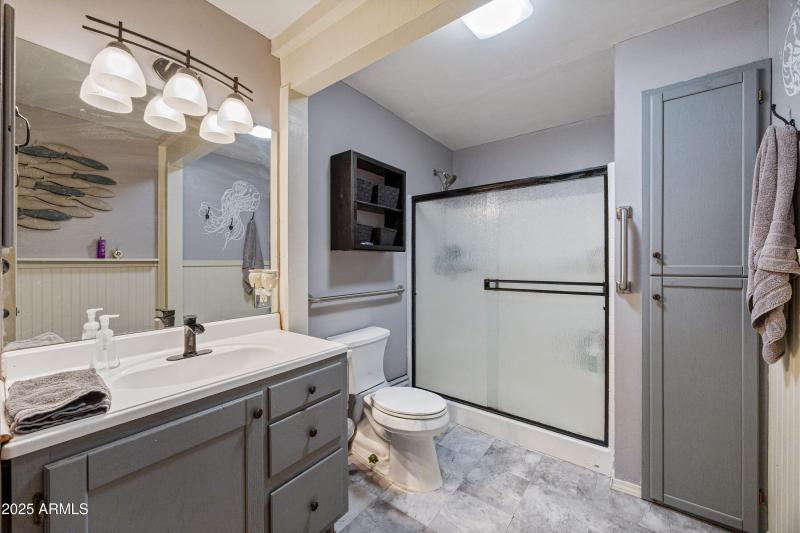 2003 Little Doe Trail, Overgaard, AZ-Cab