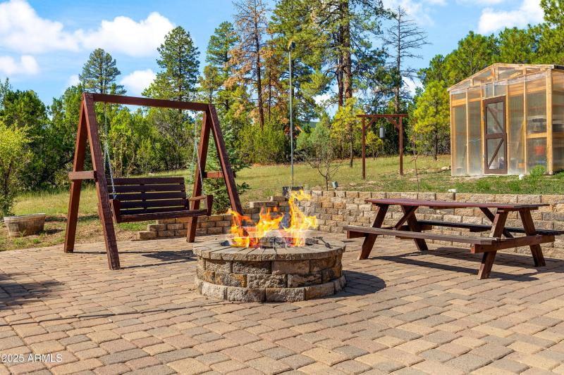 2003 Little Doe Trail, Overgaard, AZ-Cab