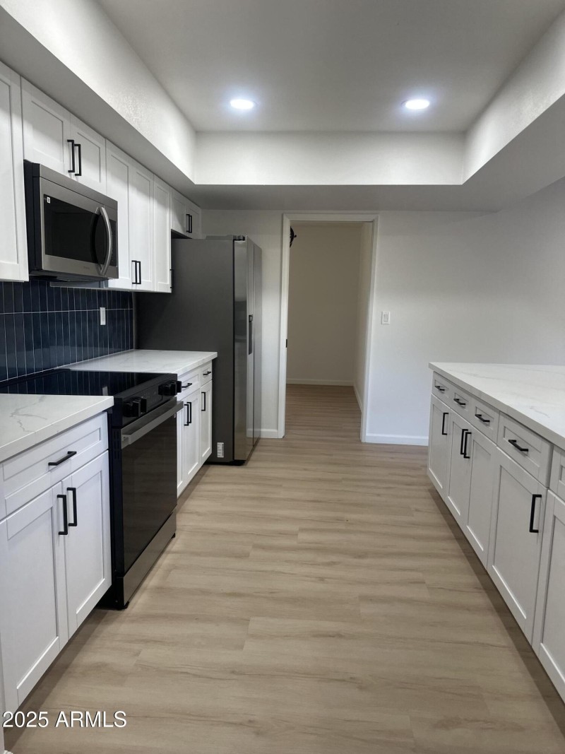 77881006976__968E865E-C782-4489-81F5-E94