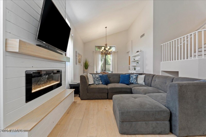 Furnishings offered with home