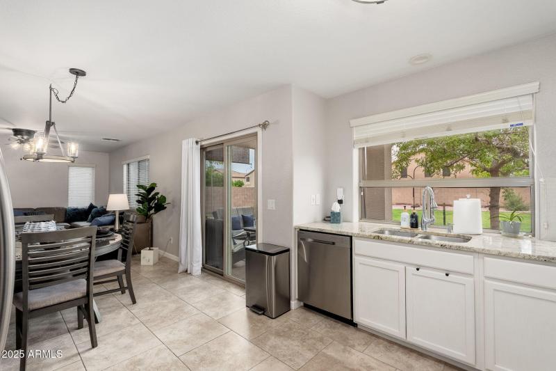 4660 E Torrey Pines Ln, 09-02 - 17