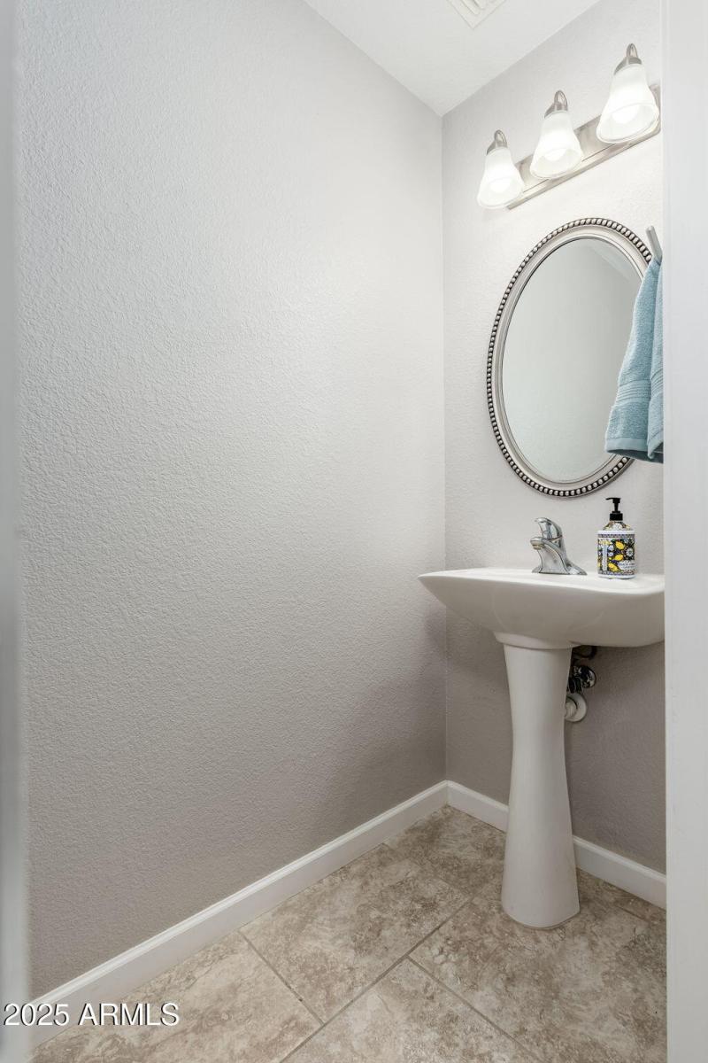 4660 E Torrey Pines Ln, 09-02 - 18