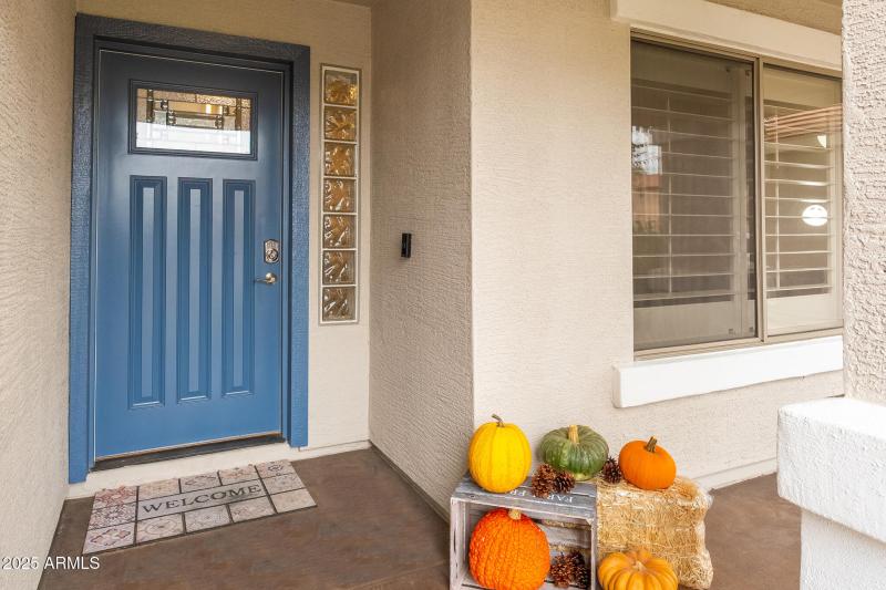 4660 E Torrey Pines Ln,Frontdoor-jan