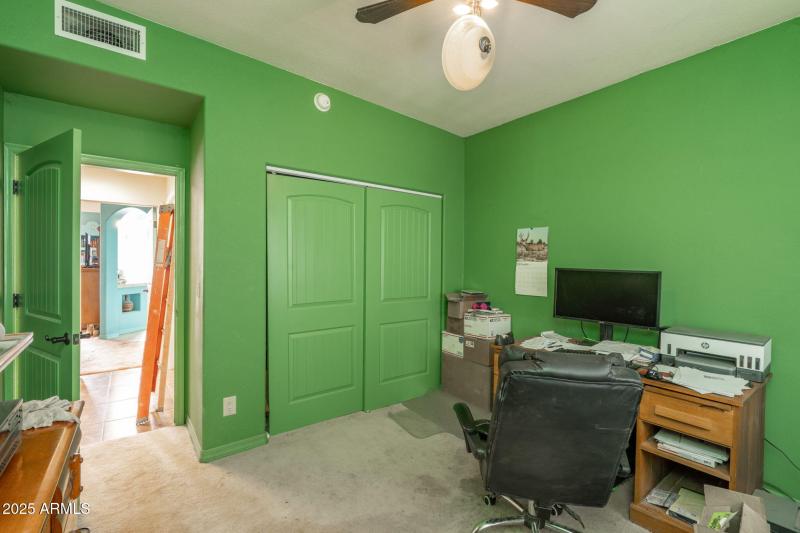 23-web-or-mls-35575-w-pale-moon-rd