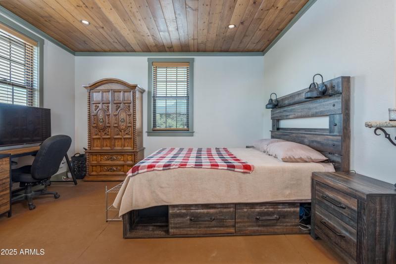 440 Vista Ln Clarkdale AZ-28