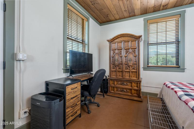 440 Vista Ln Clarkdale AZ-29