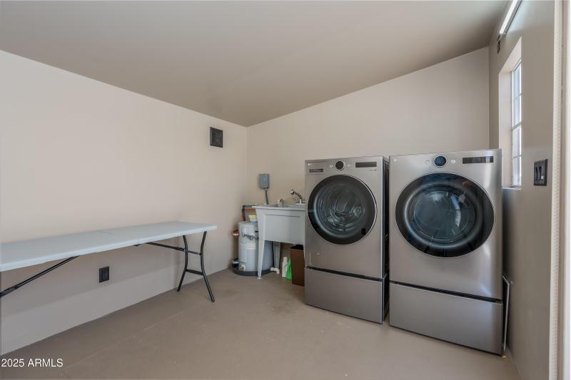 440 Vista Ln Clarkdale AZ-40