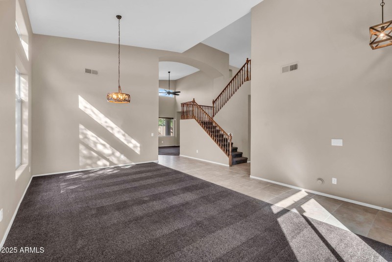 5-web-or-mls-2546 E San Rafael Trail -5