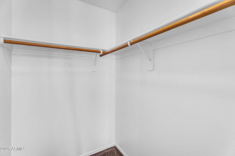 40-web-or-mls-2546 E San Rafael Trail -4