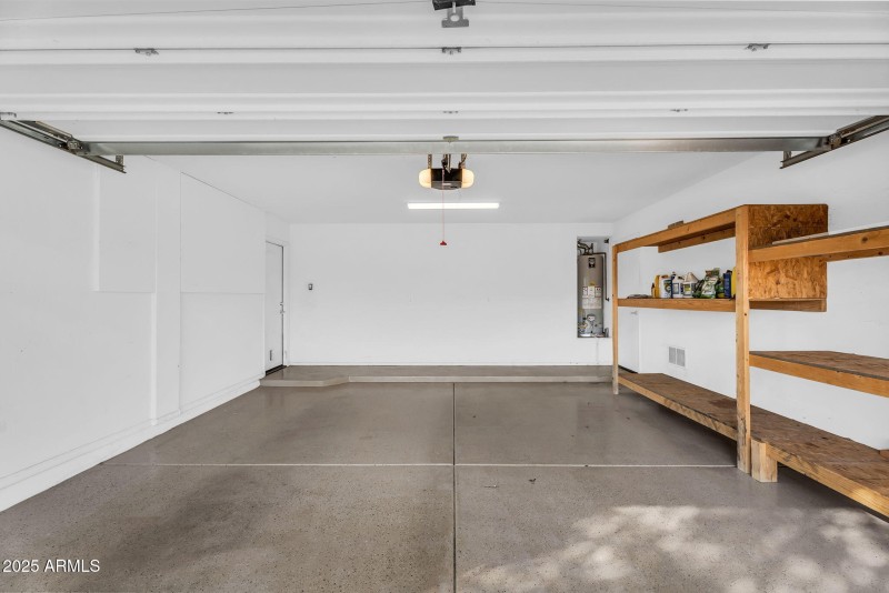 46-web-or-mls-2546 E San Rafael Trail -4