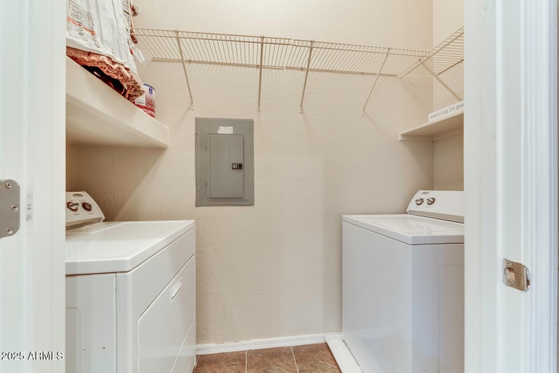 14575 W Mtn View 11221