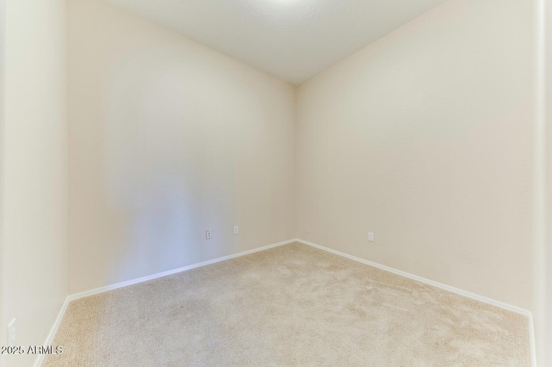 14575 W Mtn View 11221