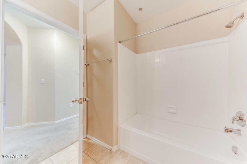 14575 W Mtn View 11221