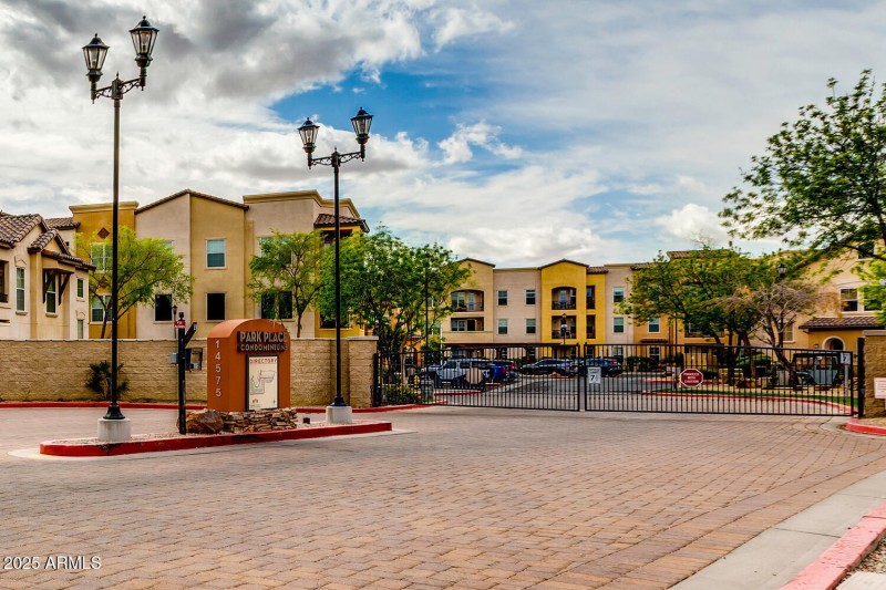 14575 W Mtn View 11221