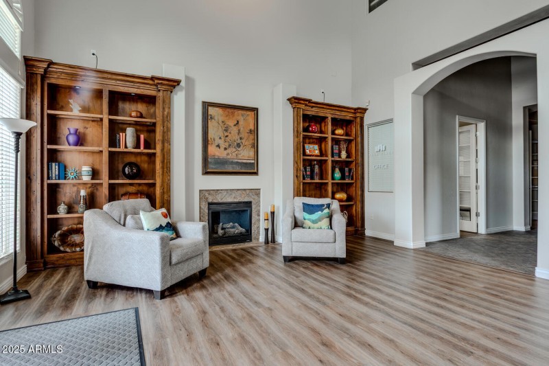 14575 W Mtn View 11221