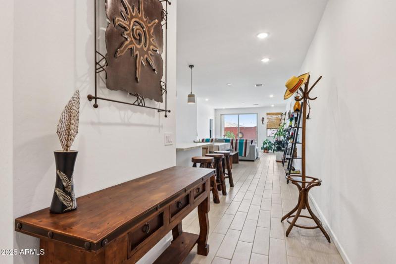 18-web-or-mls-W Sunland Dr-S0609-018