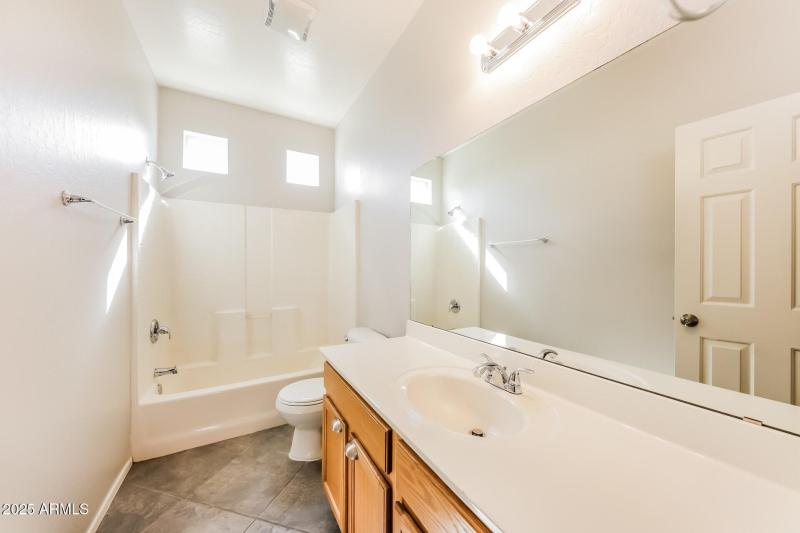 238808-photo-633e42ad1ce90