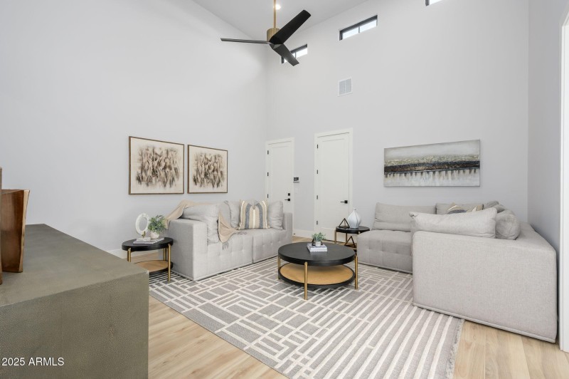 17-web-or-mls-RunawayBay-11