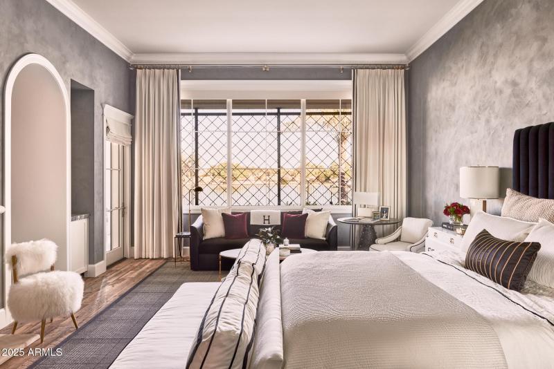 BiD_Queencrik_Master