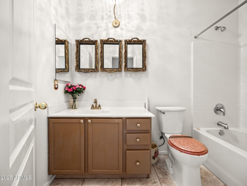 30-web-or-mls-7813 W Via Del Sol-30