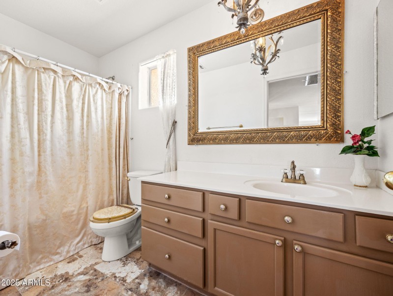 36-web-or-mls-7813 W Via Del Sol-36