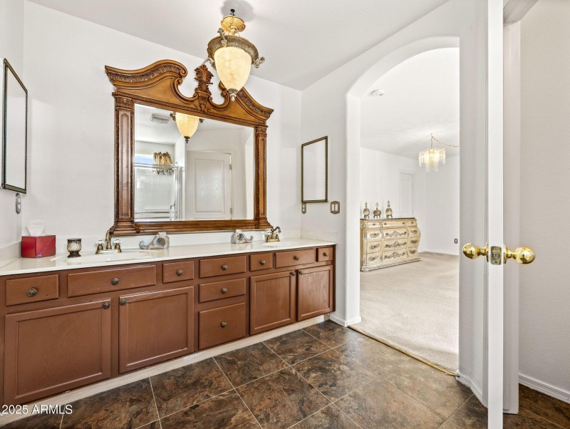 46-web-or-mls-7813 W Via Del Sol-46