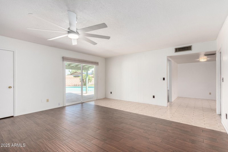 11621 N 39TH Street, Phoenix, AZ 85028