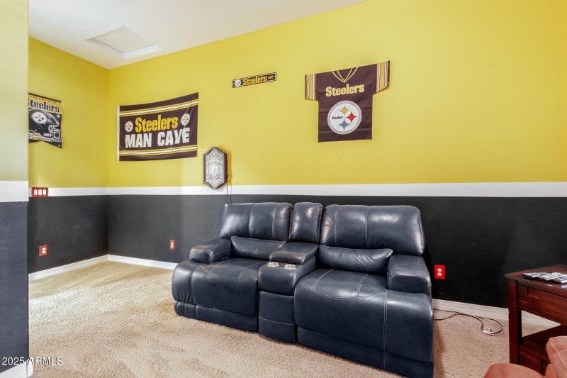 Man Cave/5th Bedroom Potential