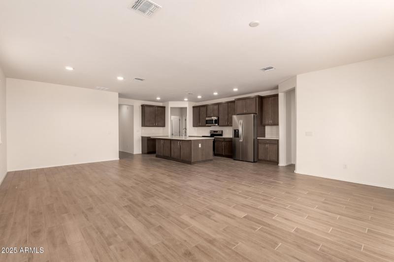 10 - Soft Wind 18253