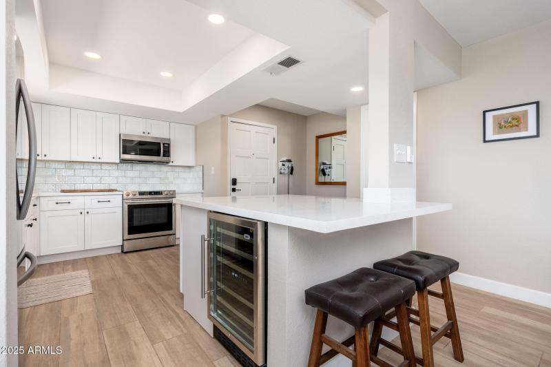 Kitchen - Full Island & Office Nook