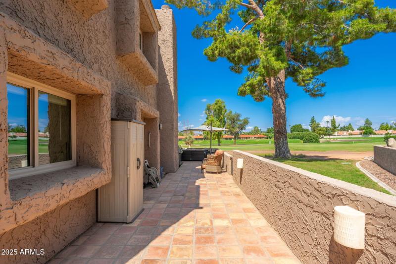 Outdoor Side Patio - Phoenix Mountain Vi
