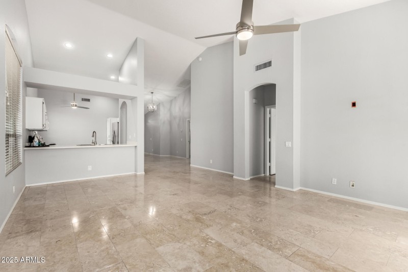 Spacious living Room